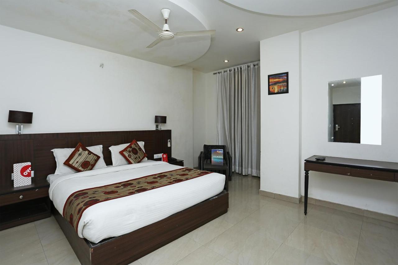 Capital O 3600 Hotel Royal Windsor Kathgodam Bagian luar foto