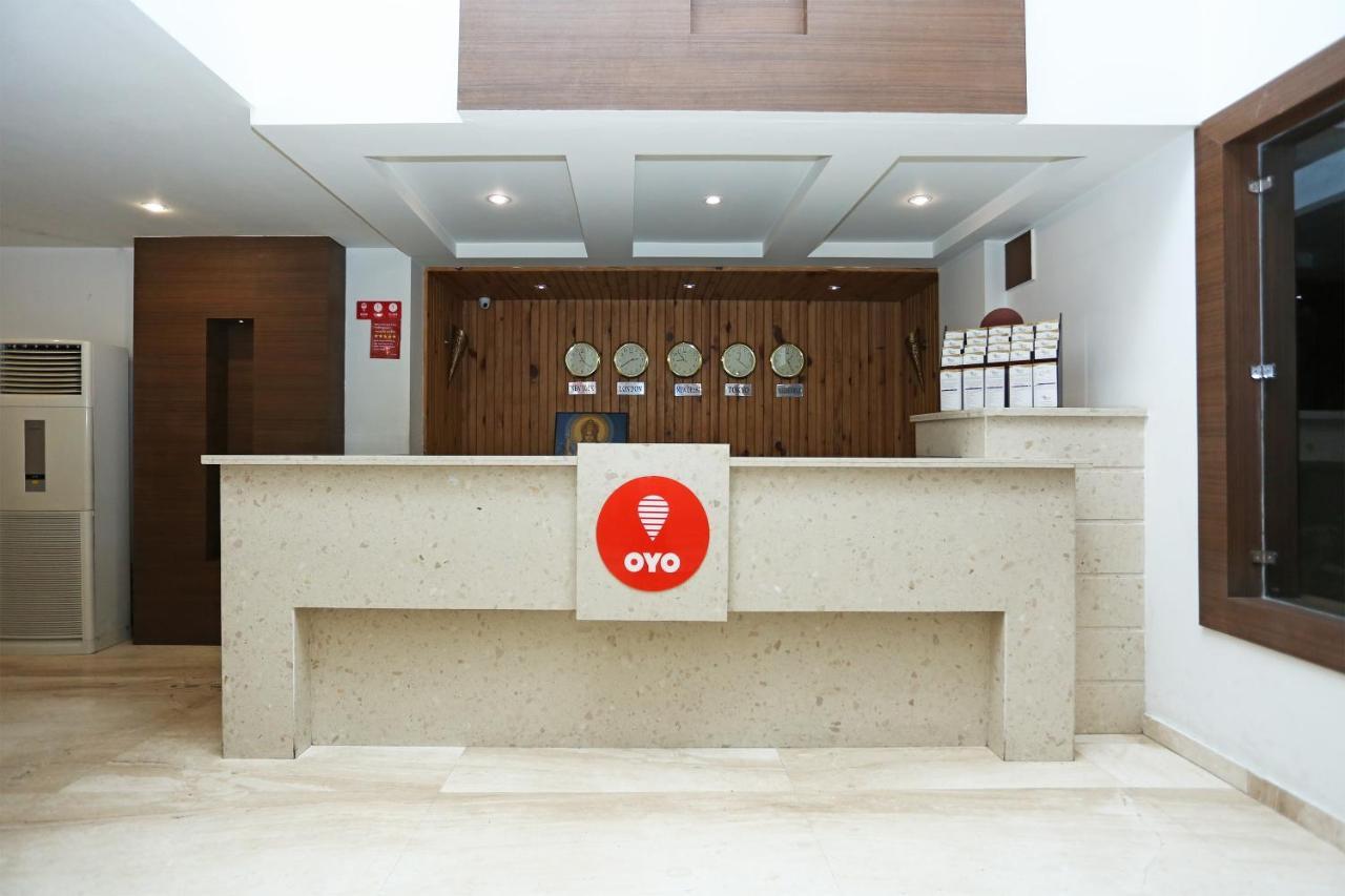 Capital O 3600 Hotel Royal Windsor Kathgodam Bagian luar foto